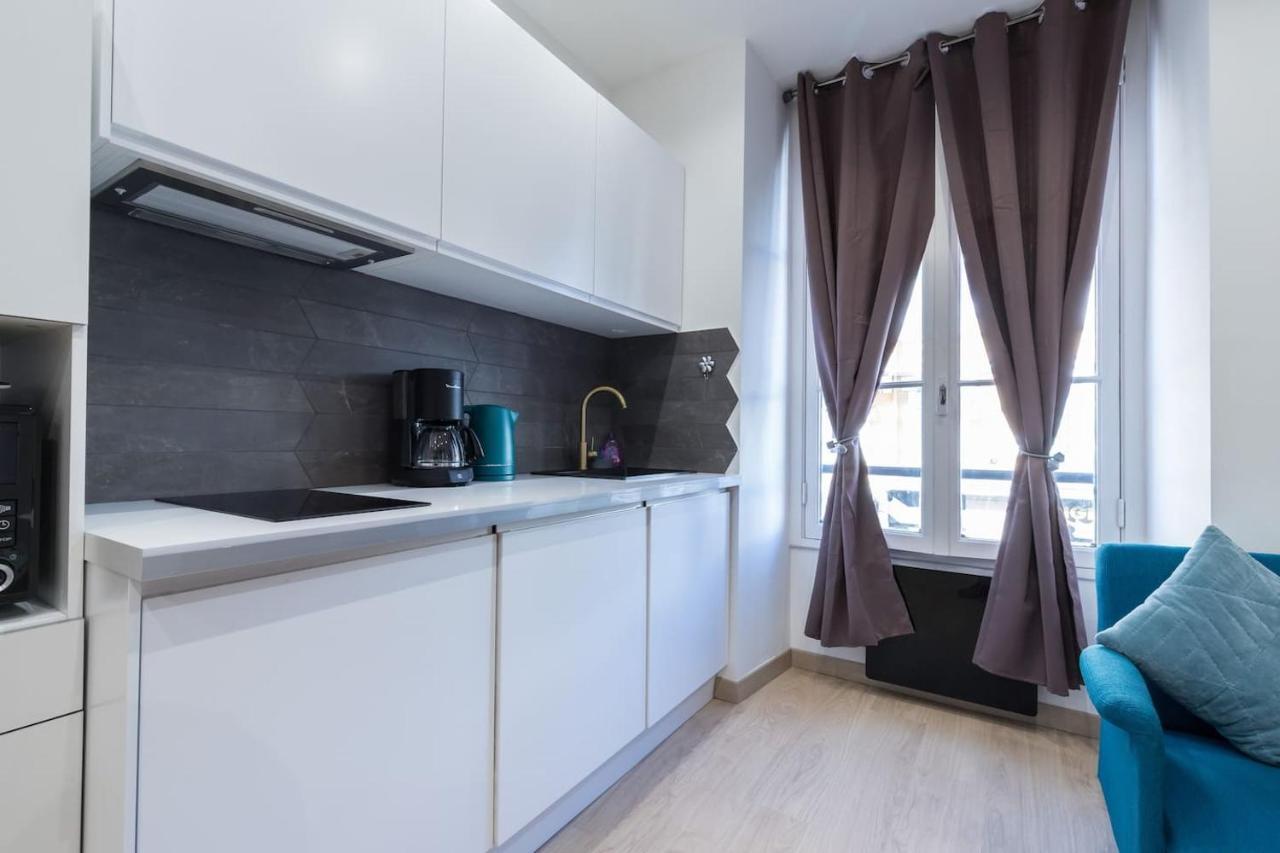Historical Apartment Hyper Center Ницца Экстерьер фото